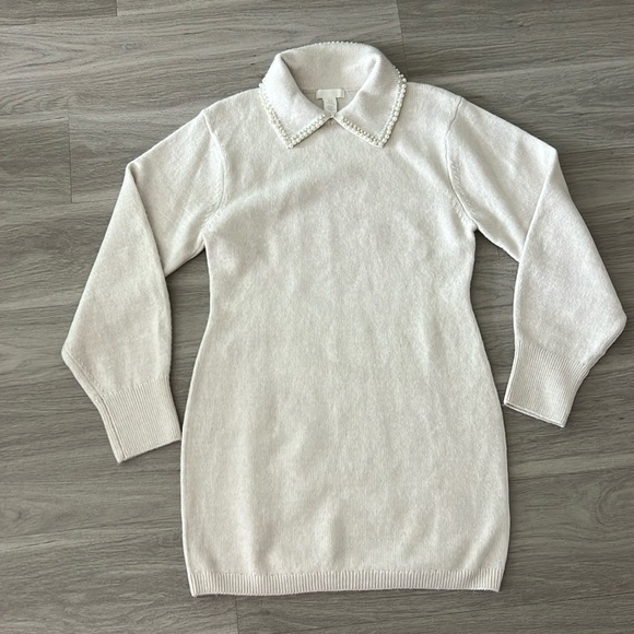 H&M Cream Color Knit Sweater Dress Size Medium with Pearls around collar - Picture 1 of 6